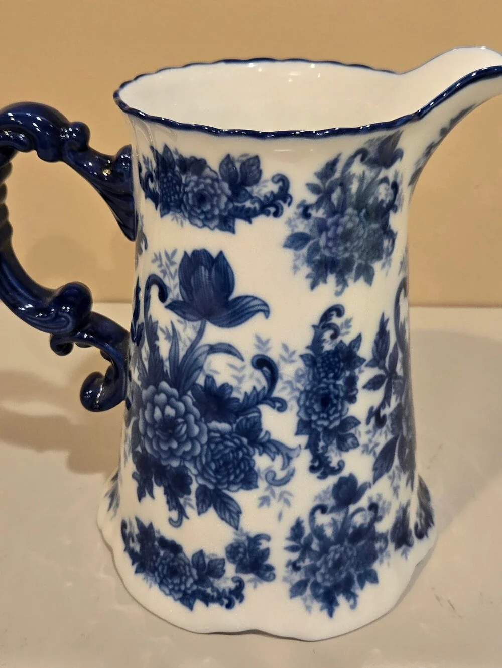 Blue and White Floral Cracker Barrel Porcelaine Pitcher